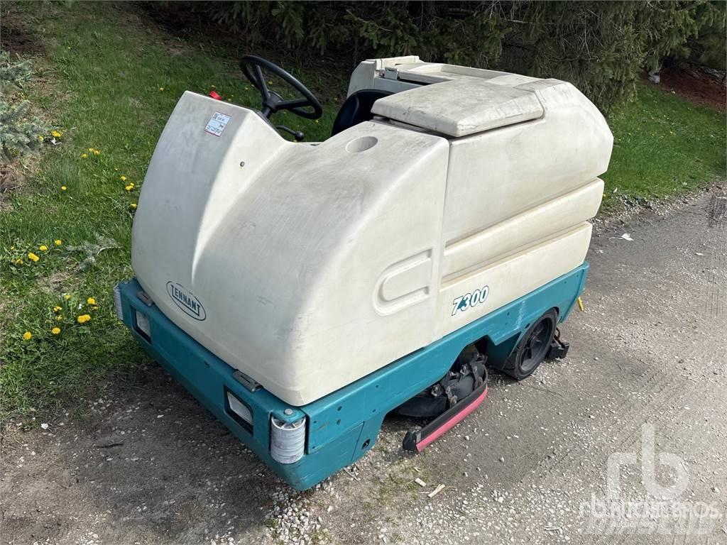 Tennant 7300 Balayeuse / Autolaveuse