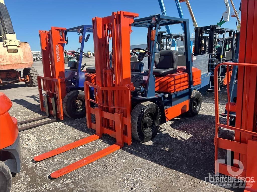 Toyota 5FGL25 Chariots diesel