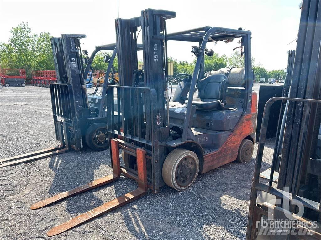 Toyota 8FGCU25 Chariots diesel