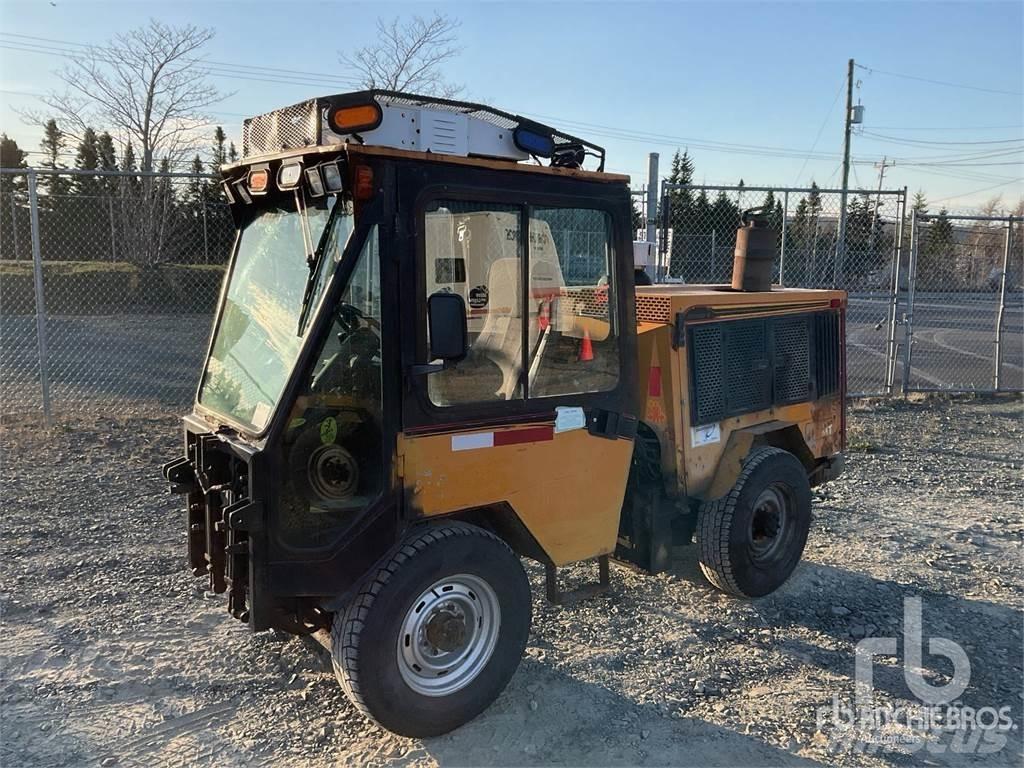 Trackless MT6 Chasse neige
