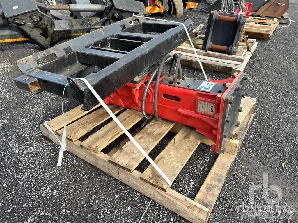  UHK30S Marteau hydraulique