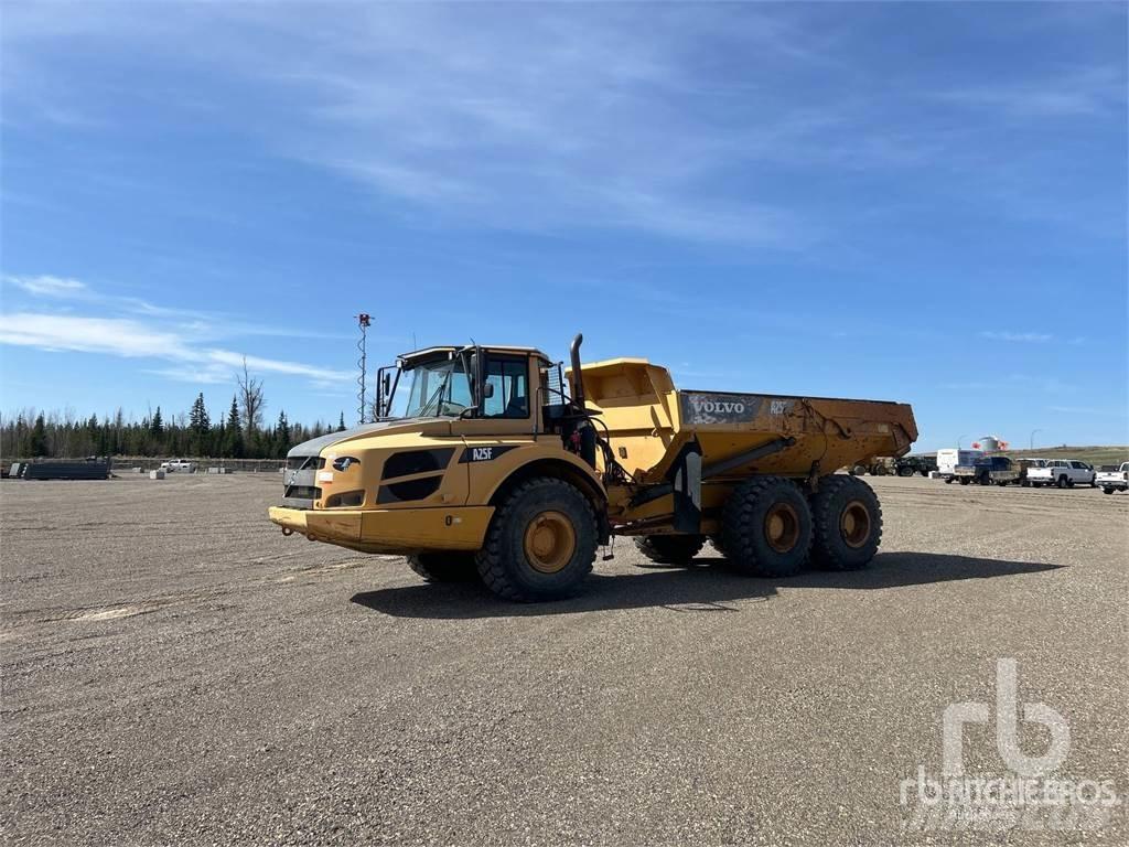 Volvo A25F Tombereau articulé
