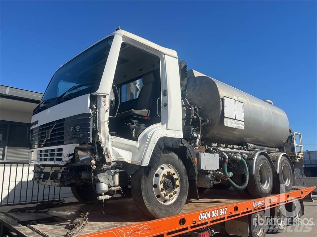 Volvo FL12 Motrici cisterna