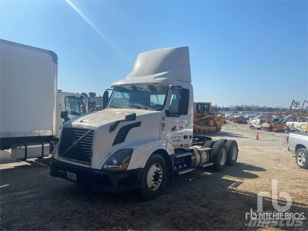 Volvo VNL Tracteur routier