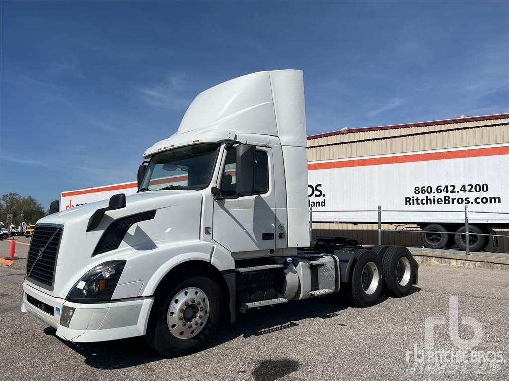 Volvo VNL Tracteur routier