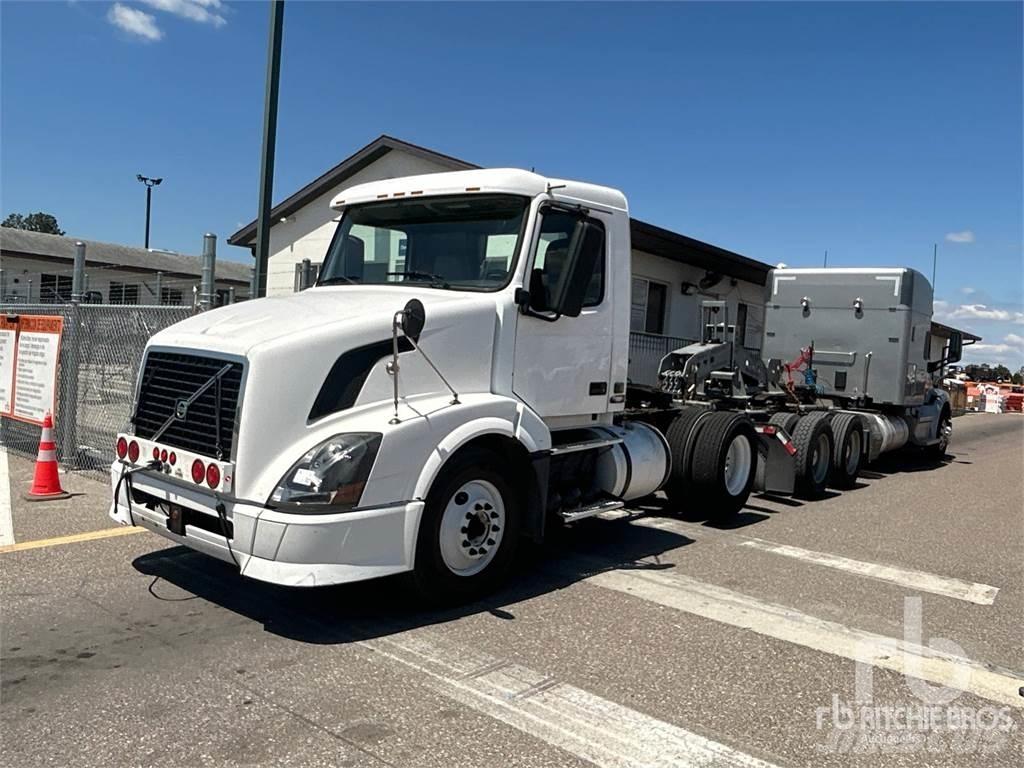 Volvo VNL300 Tracteur routier