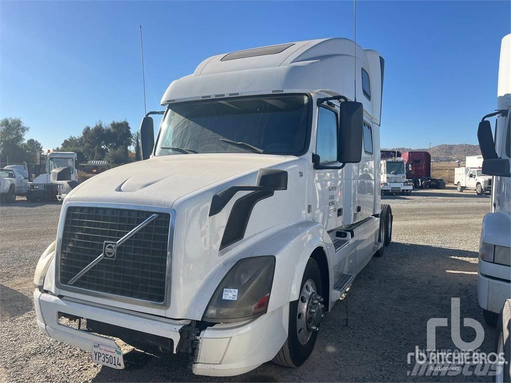 Volvo VNL64T780 Tracteur routier