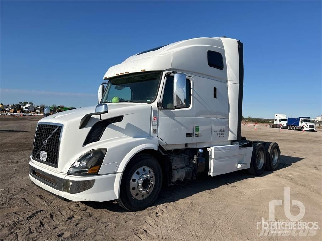 Volvo VNL670 Tracteur routier