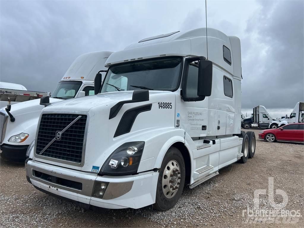 Volvo VNL670 Tracteur routier