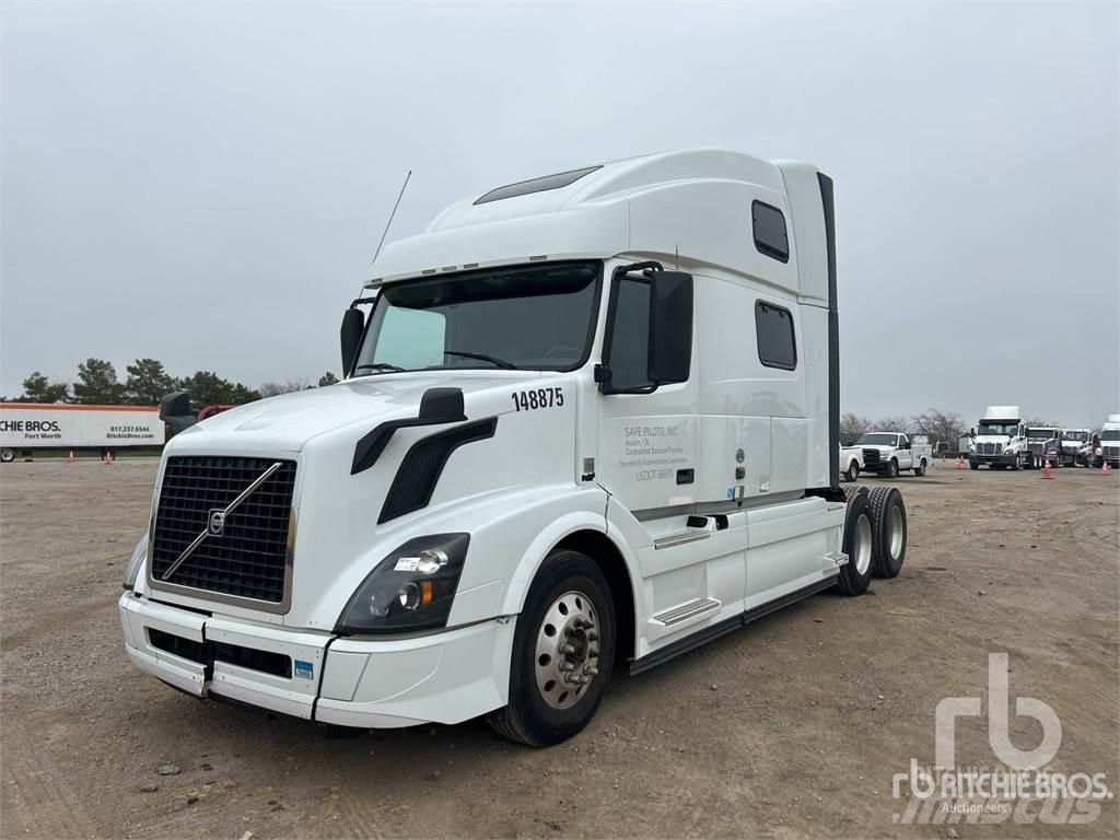 Volvo VNL670 Tracteur routier