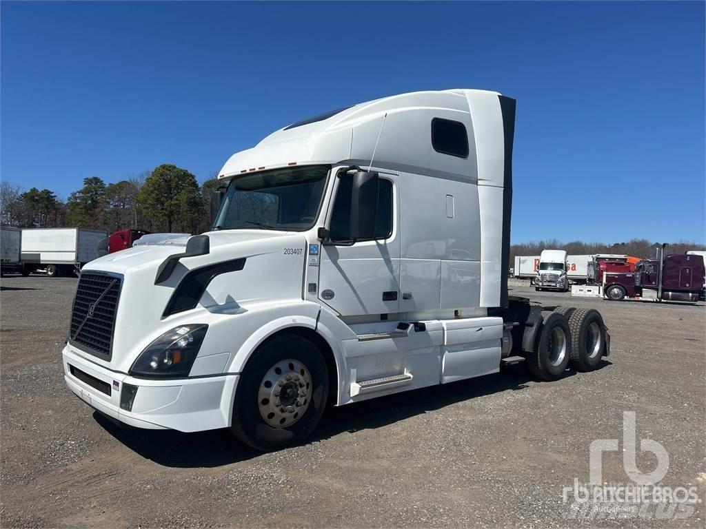Volvo VNL670 Tracteur routier
