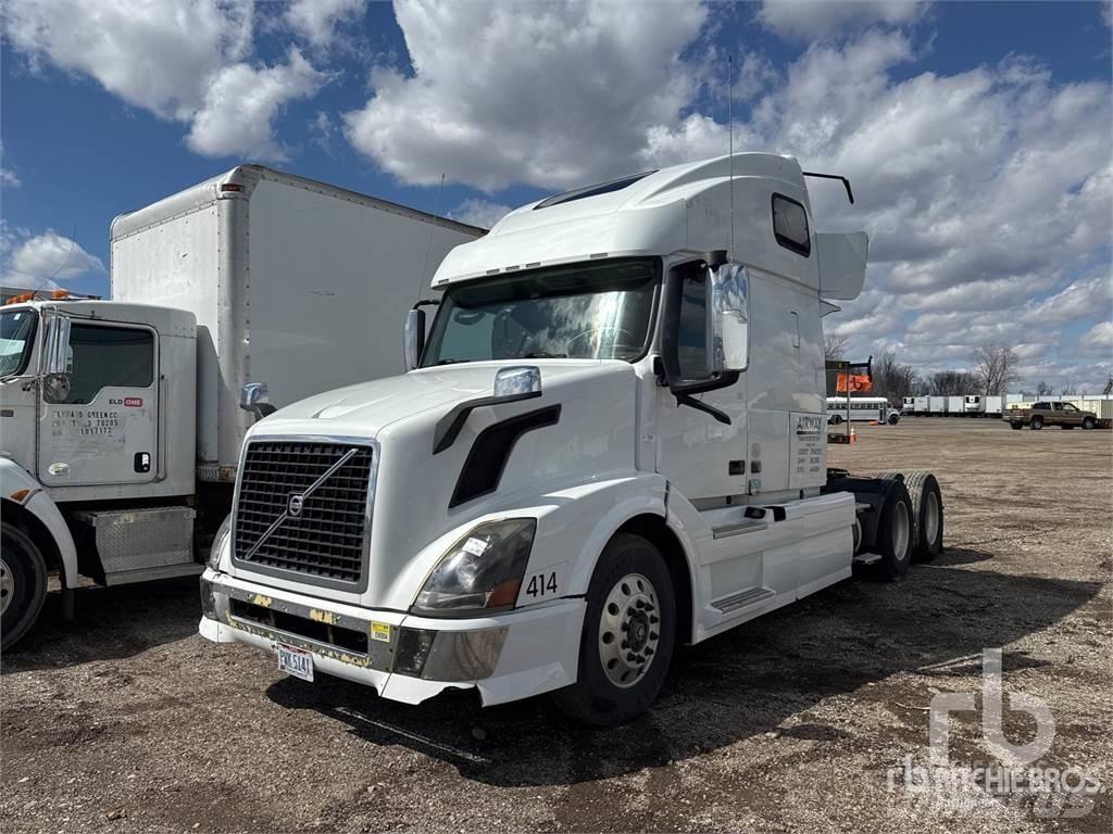 Volvo VNL670 Tracteur routier