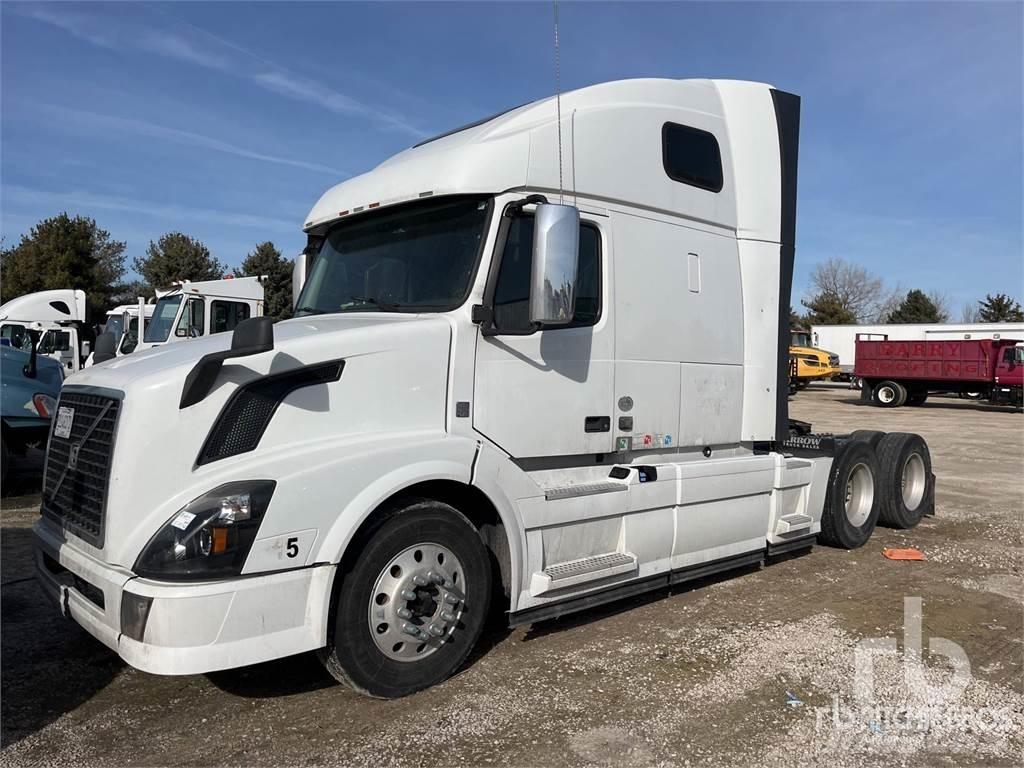 Volvo VNL670 Tracteur routier