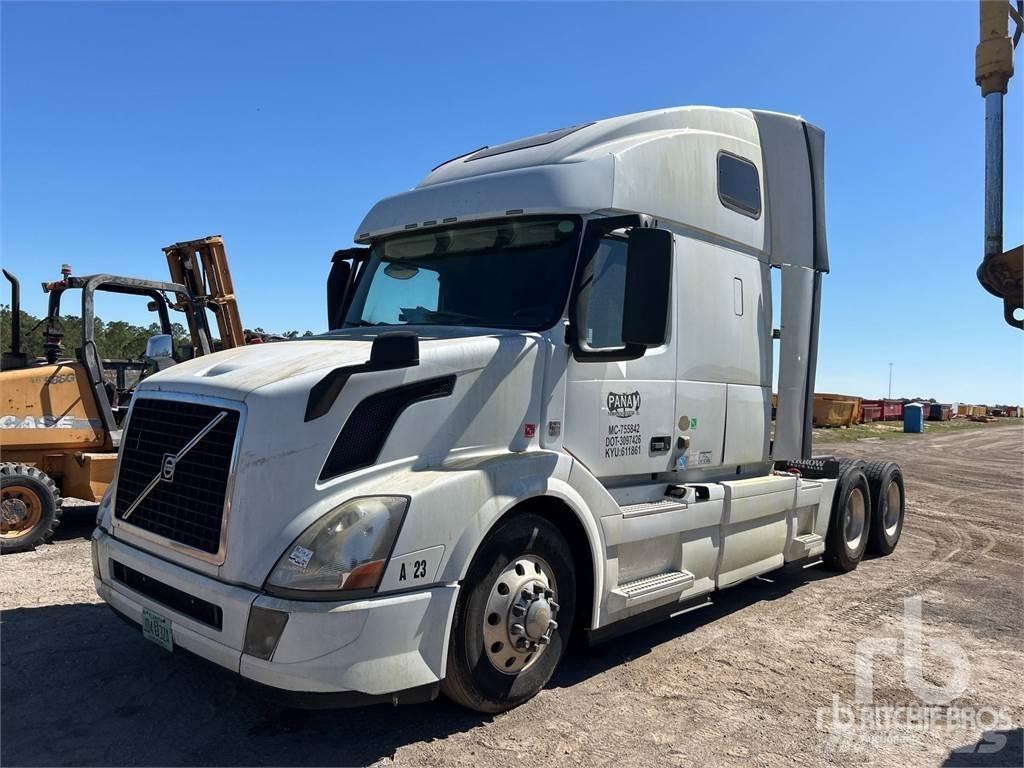 Volvo VNL670 Tracteur routier