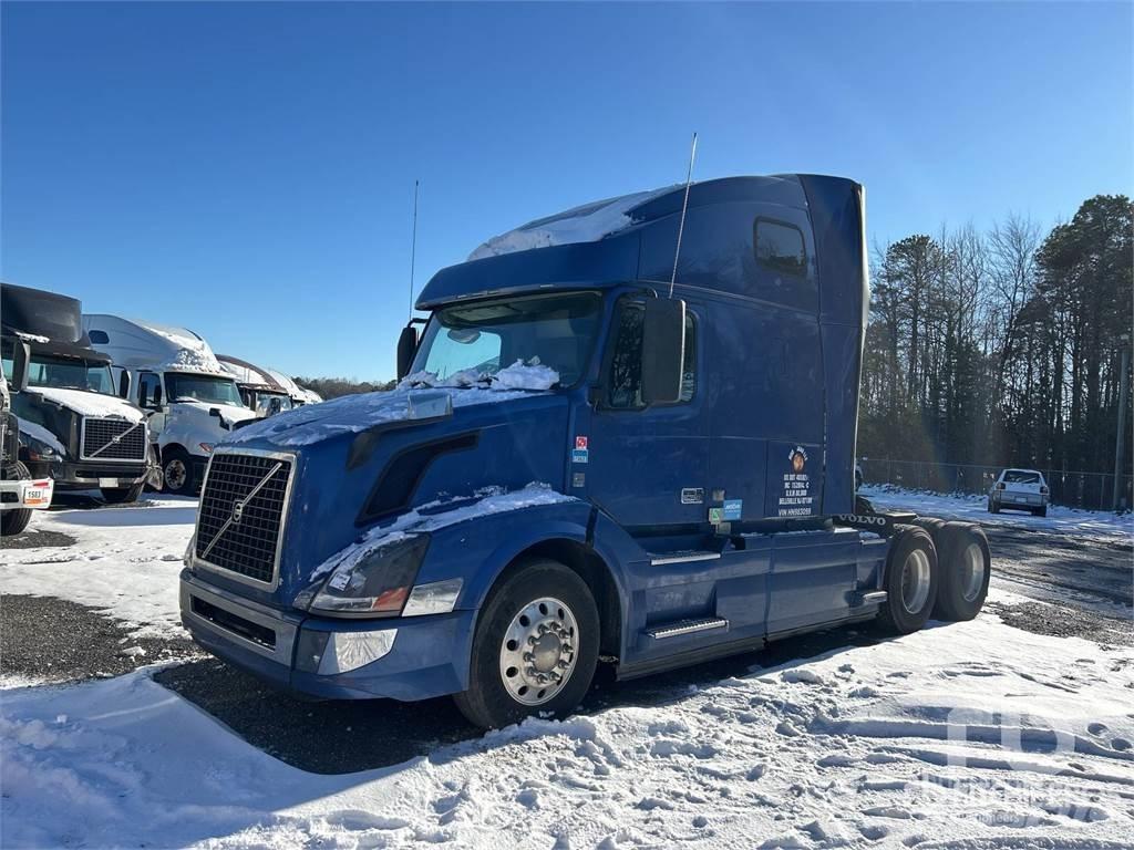 Volvo VNL670 Tracteur routier