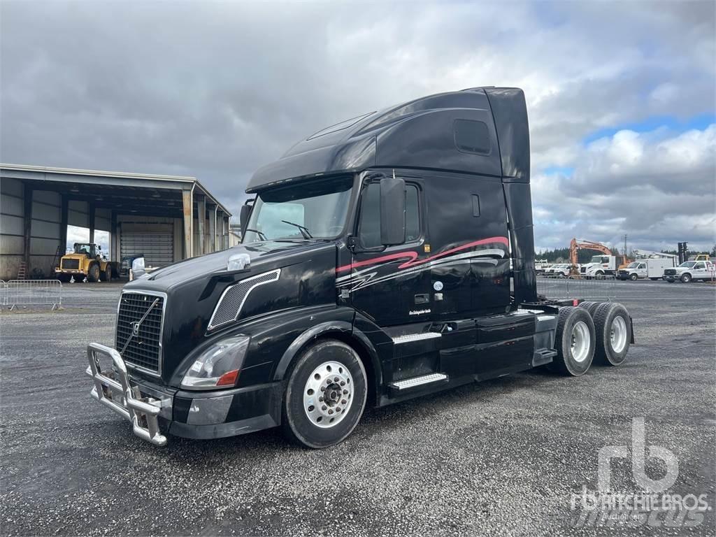 Volvo VNL670 Tracteur routier