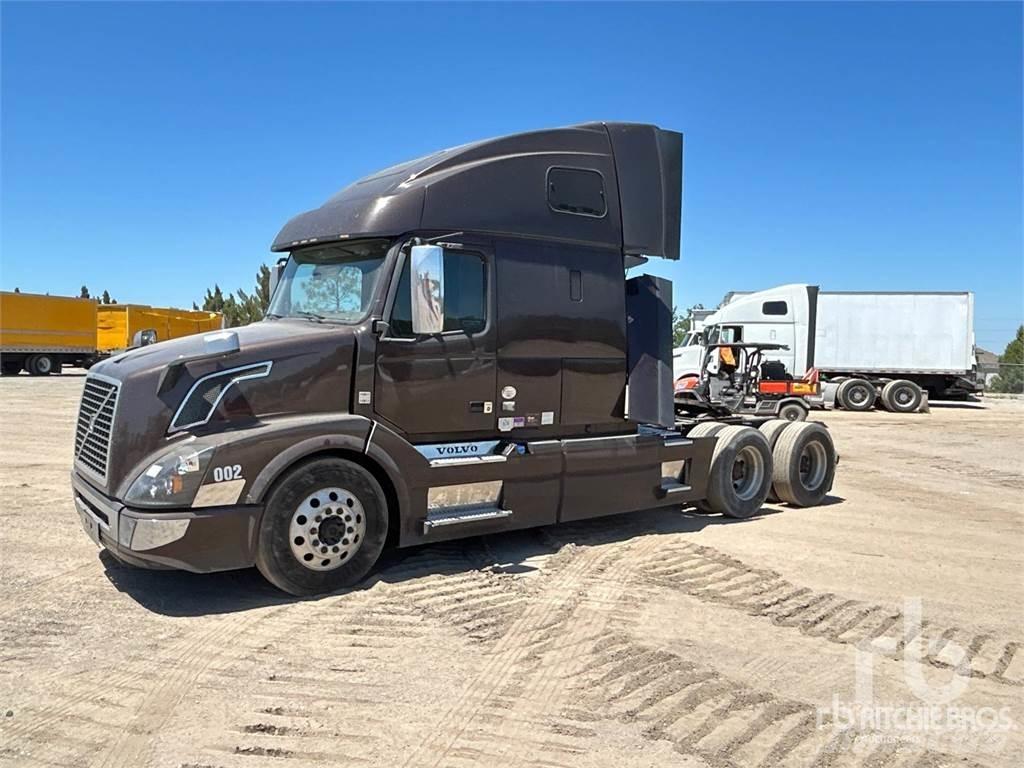 Volvo VNL670 Tracteur routier