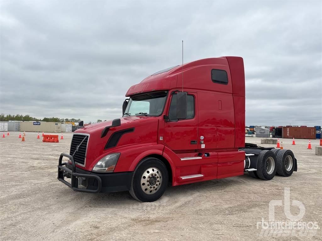 Volvo VNL670 Tracteur routier