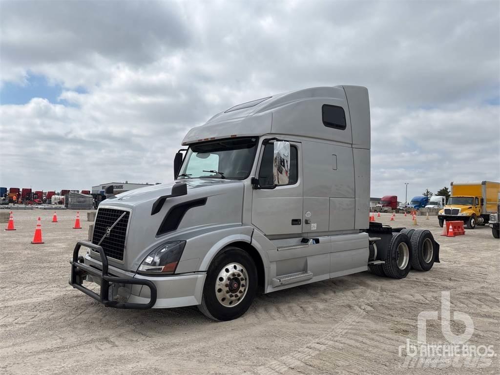 Volvo VNL670 Tracteur routier