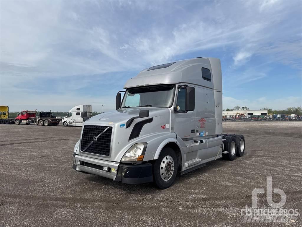 Volvo VNL670 Tracteur routier