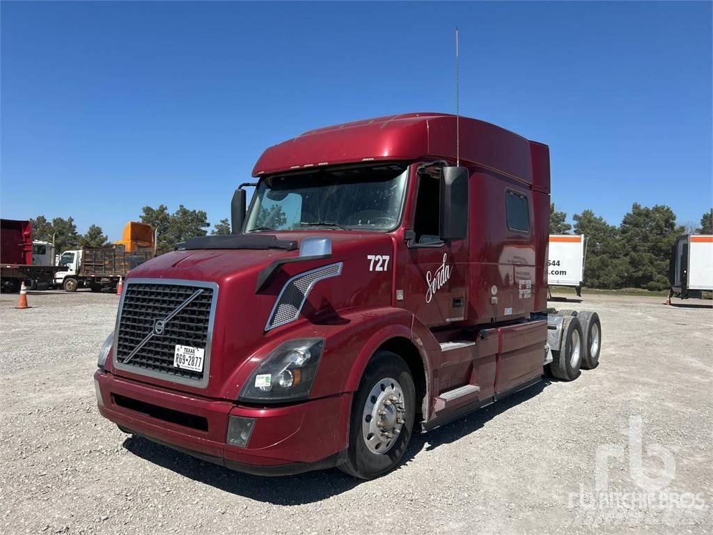 Volvo VNL740 Tracteur routier