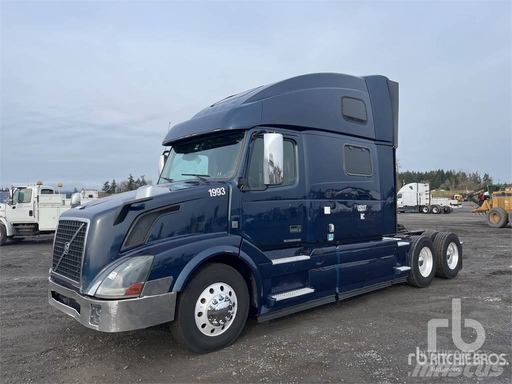 Volvo VNL780 Tracteur routier