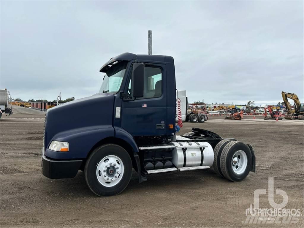 Volvo VNM200 Tracteur routier