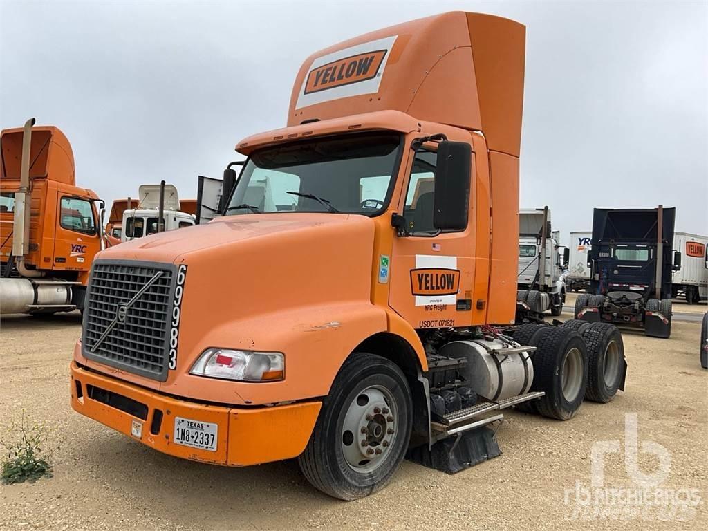 Volvo VNM200 Tracteur routier