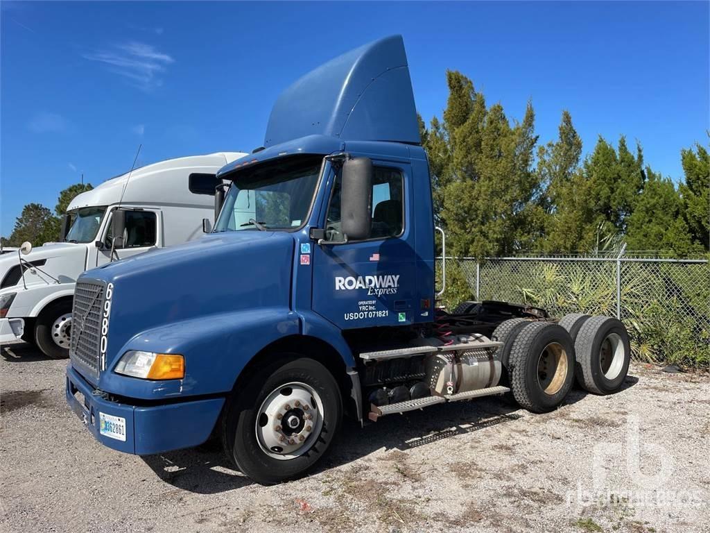 Volvo VNM200 Tracteur routier