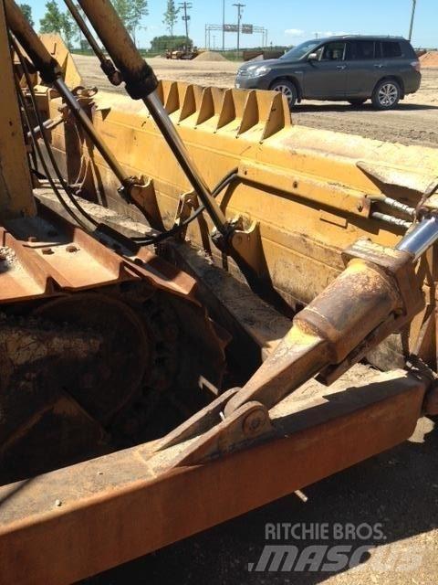 CAT D6H Bouteurs sur chenilles