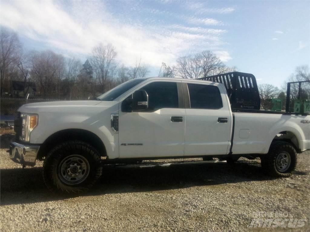 Ford F250 Utilitaire benne