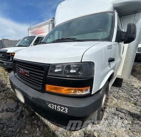 GMC Savana 4500 Camion Fourgon