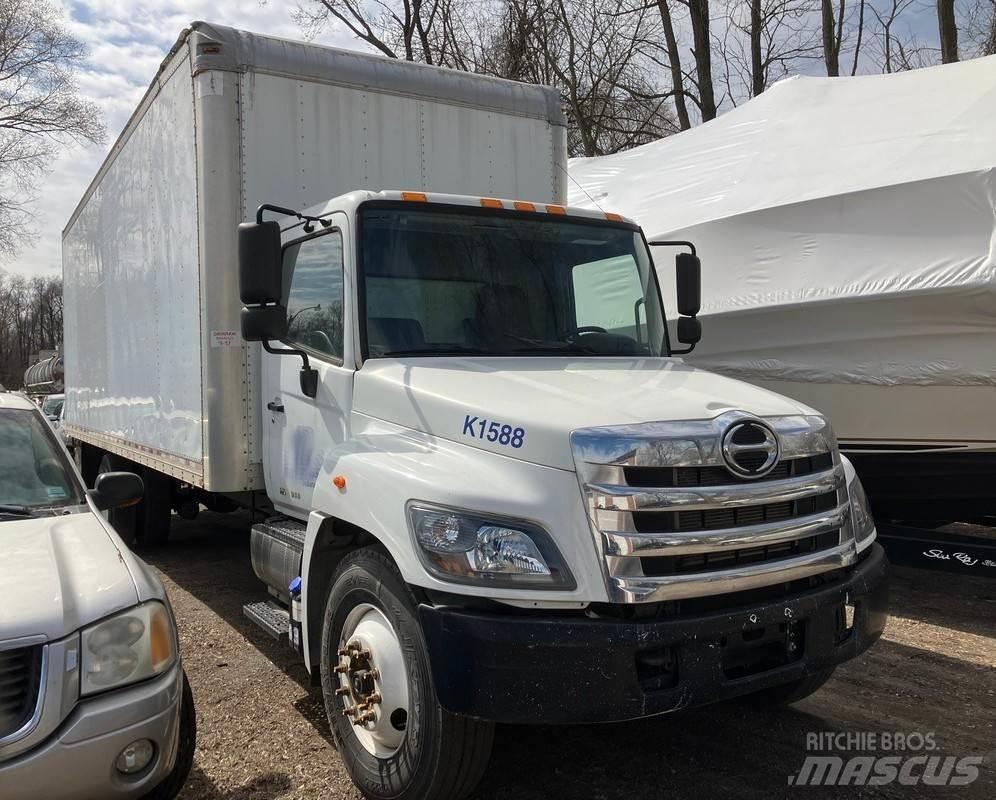 Hino 268A Camion Fourgon