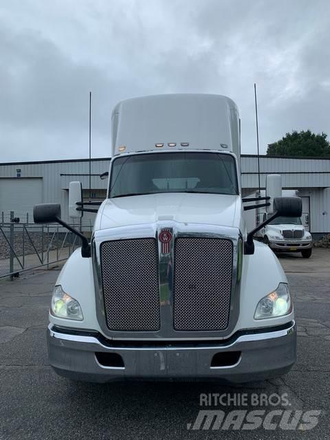 Kenworth T680 Tracteur routier