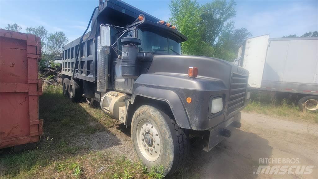 Mack RD6885 Camion benne