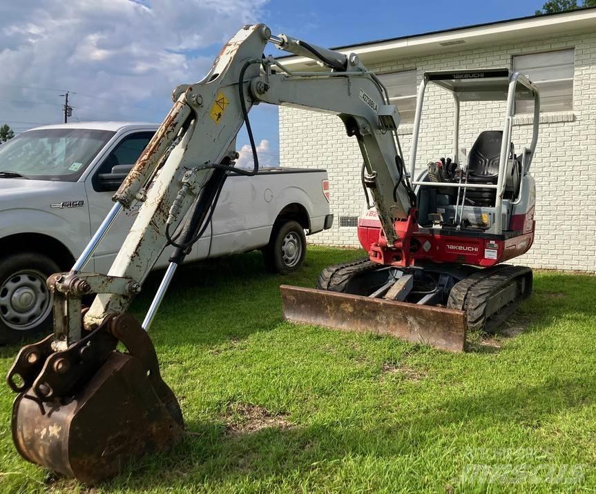Takeuchi TB240 Mini pelle 7t-12t