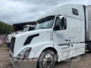Volvo VNL64T780 Tracteur routier