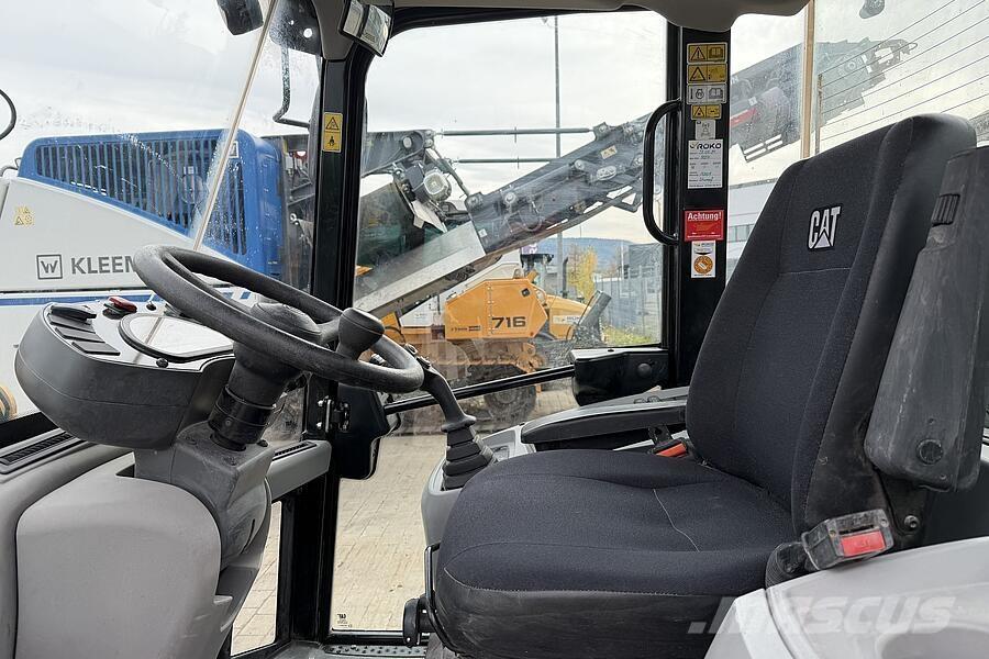 CAT 906 M Chargeuse sur pneus