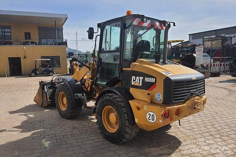 CAT 908 M Chargeuse sur pneus