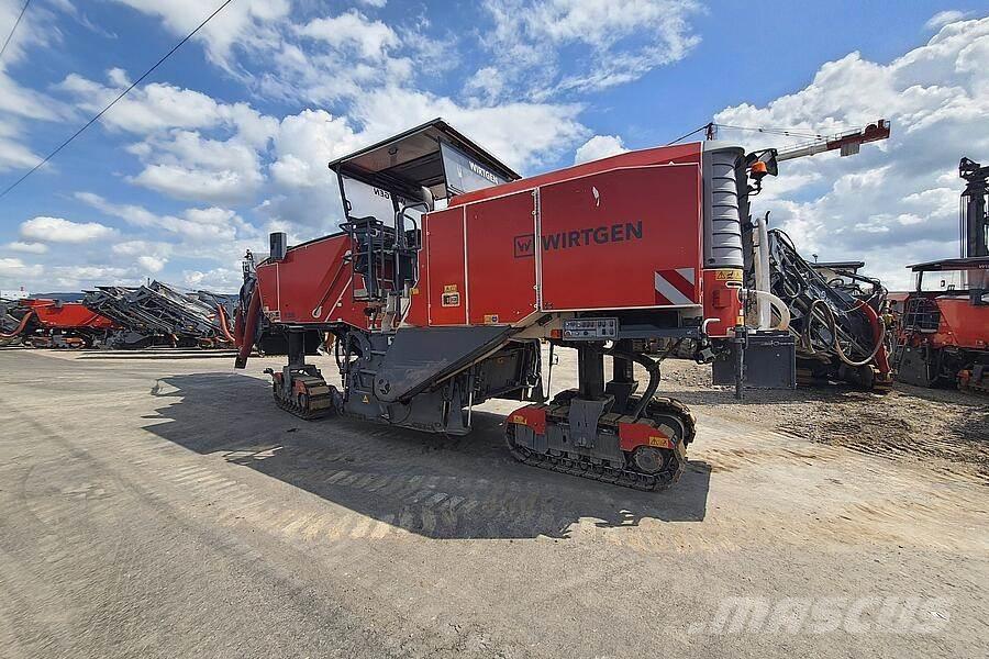 Wirtgen W 220 Fraiseuse à froid