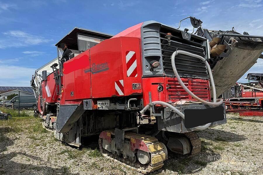 Wirtgen W 250 Fraiseuse à froid