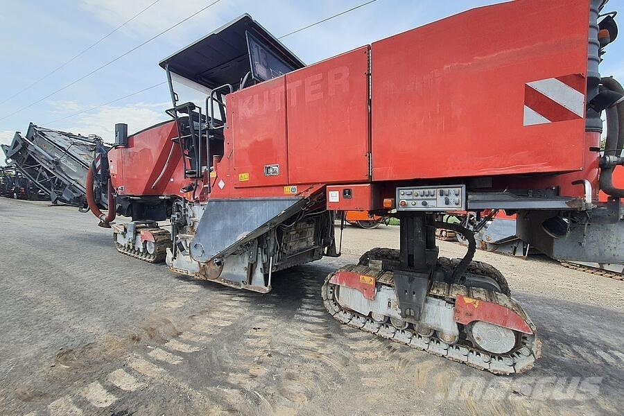 Wirtgen W 250 Fraiseuse à froid
