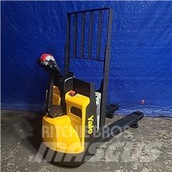 Yale MPB045VG Transpalette manuel