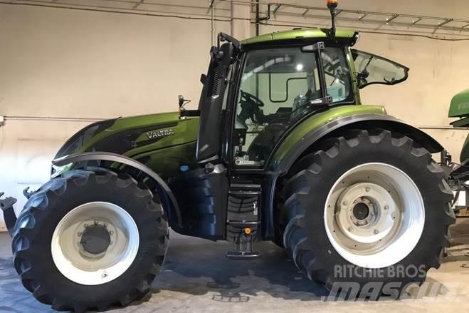 Valtra T235D Tracteur