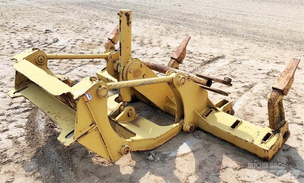 CAT 14G Scarificateur