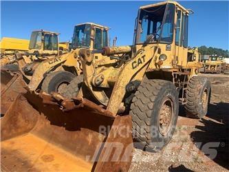 CAT 926E Chargeuse sur pneus