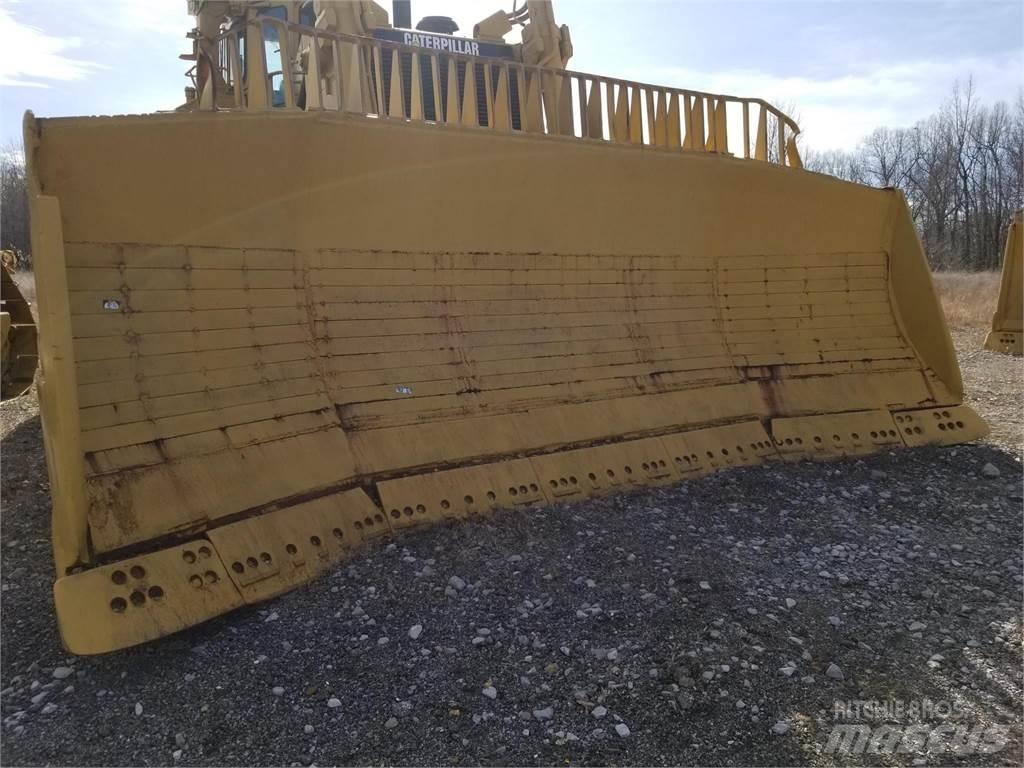 CAT D11N Bouteurs sur chenilles
