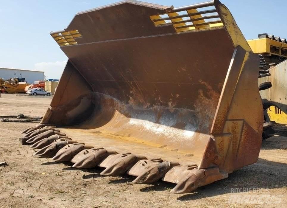 Komatsu WA1200 Godet