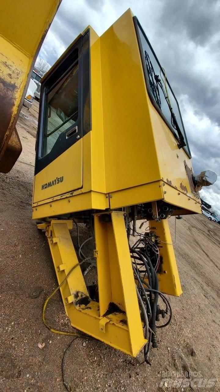 Komatsu WA1200 Cabine