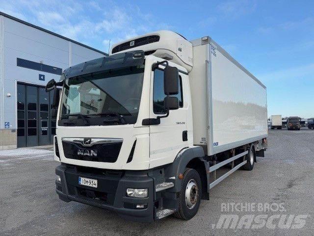 MAN 15.250 Camion frigorifique